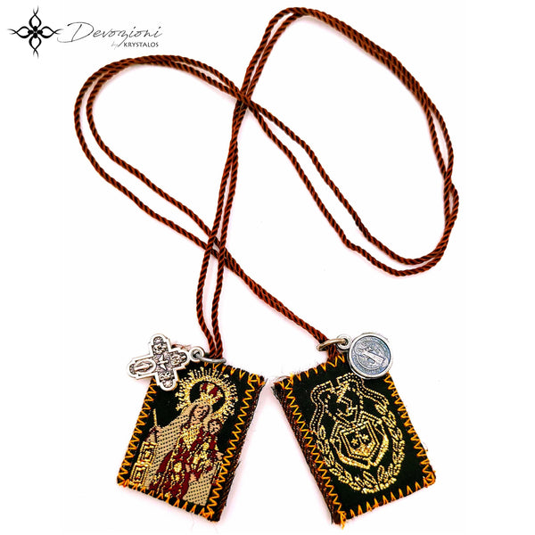 Escapulario Medallero con Bordado de la Virgen del Carmen (Escapulario Marrón)
