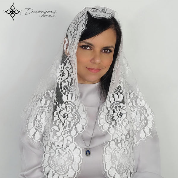 Spanish Mantilla with Floral Designs in Genuine Spanish Lace